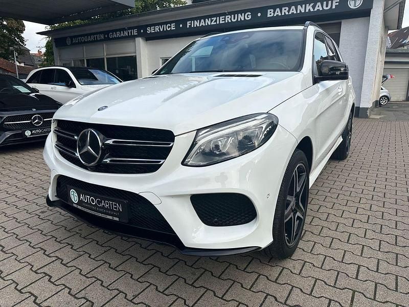 Weiß Gebraucht 2017 Mercedes GLE350 AMG line SUV | 36.850 € (Fairer Preis) - Bild 1/4