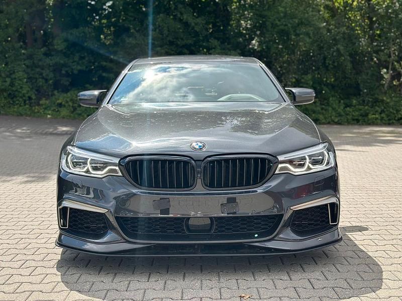 Gebraucht BMW M550 Shadowline 549 PS (403 kW) 2017 Grau Limousine