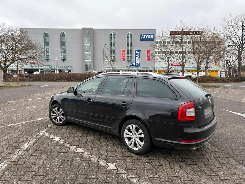 Gebraucht Skoda Octavia vRS 170 PS (125 kW) 2012 Schwarz Kombi