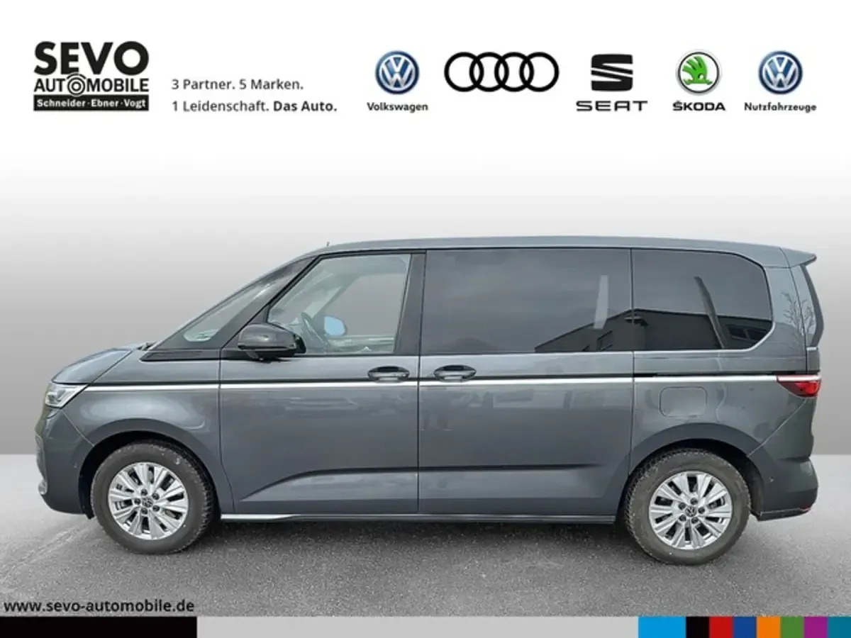 Gebraucht VW Multivan Style 150 PS (110 kW) 2022 Grau Van / Kleinbus