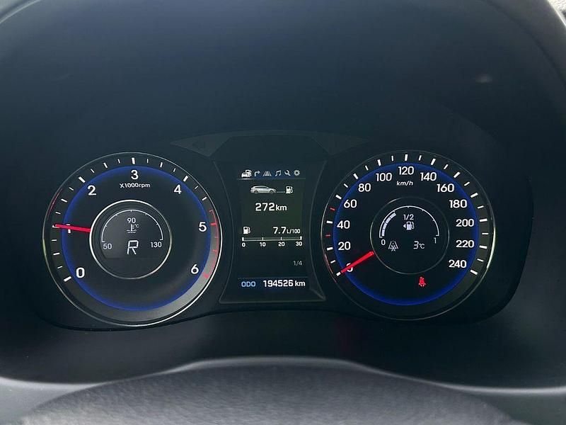 Gebraucht Hyundai i40 Style 141 PS (103 kW) 2016 Weiß Kombi