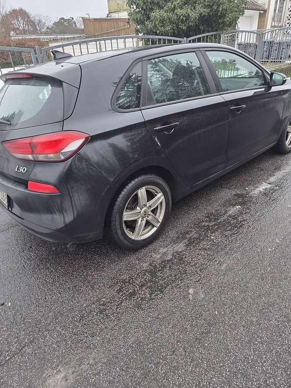 Gebraucht 2017 Hyundai i30 Style Limousine | 8.800 € (Fairer Preis) - Bild 1/4