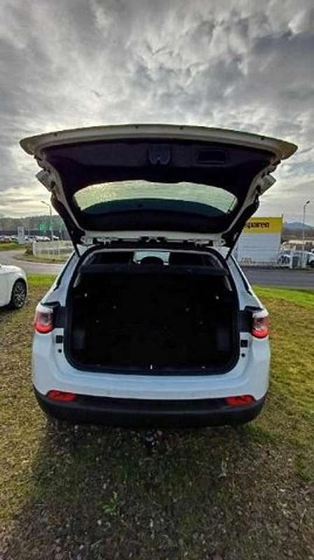 Gebraucht Jeep Compass 150 PS (110 kW) 2021 Alpine white (vr296) SUV