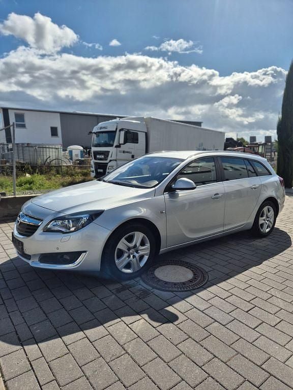Gebraucht Opel Insignia Edition 170 PS (125 kW) 2017 Silber Kombi
