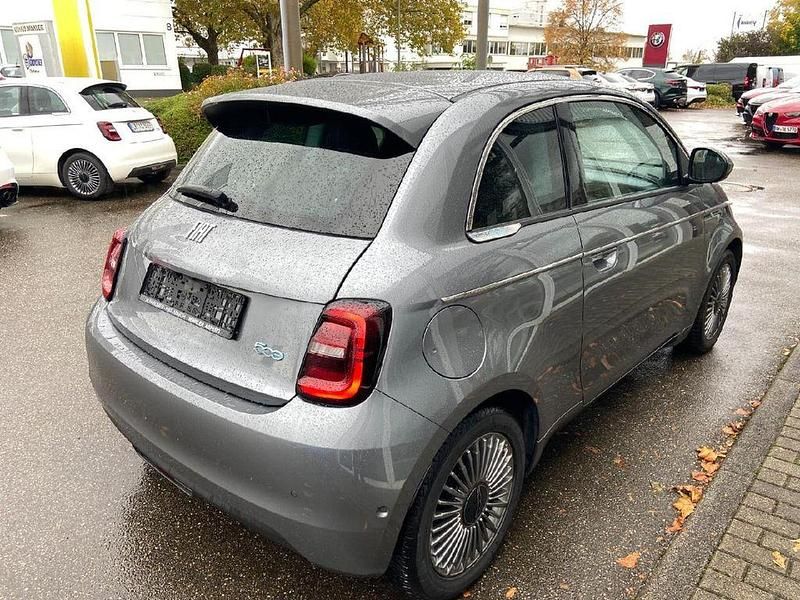 Gebraucht Fiat 500e Basis 86 kW (118 PS) 2023 Grau Limousine