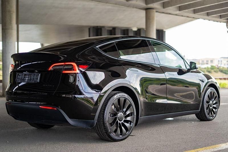Schwarz Gebraucht 2023 Tesla Model Y Long Range AWD SUV | 35.900 € (Guter Preis) - Bild 1/4