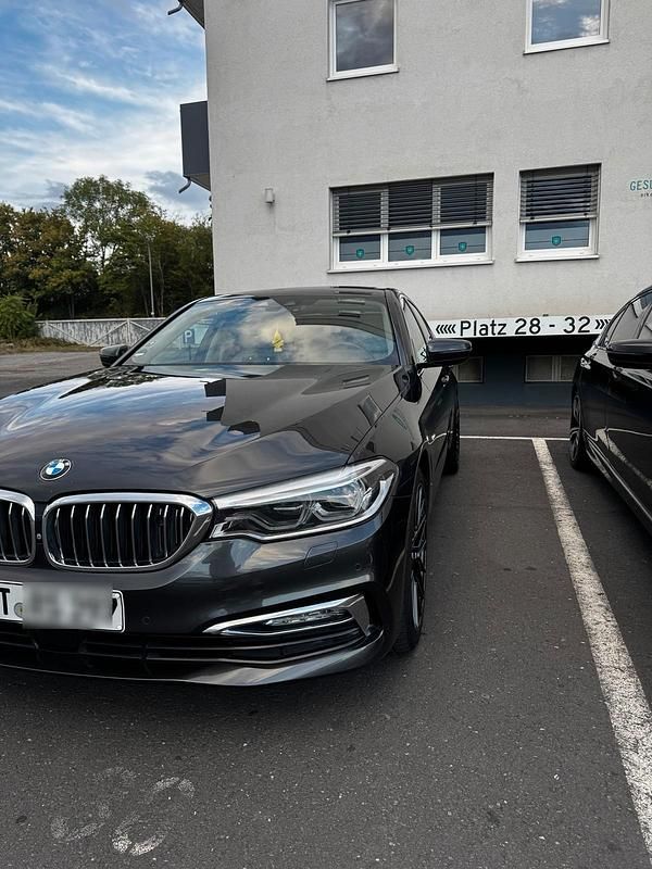 Gebraucht BMW 530 Luxury Line 265 PS (194 kW) 2017 Schwarz Limousine