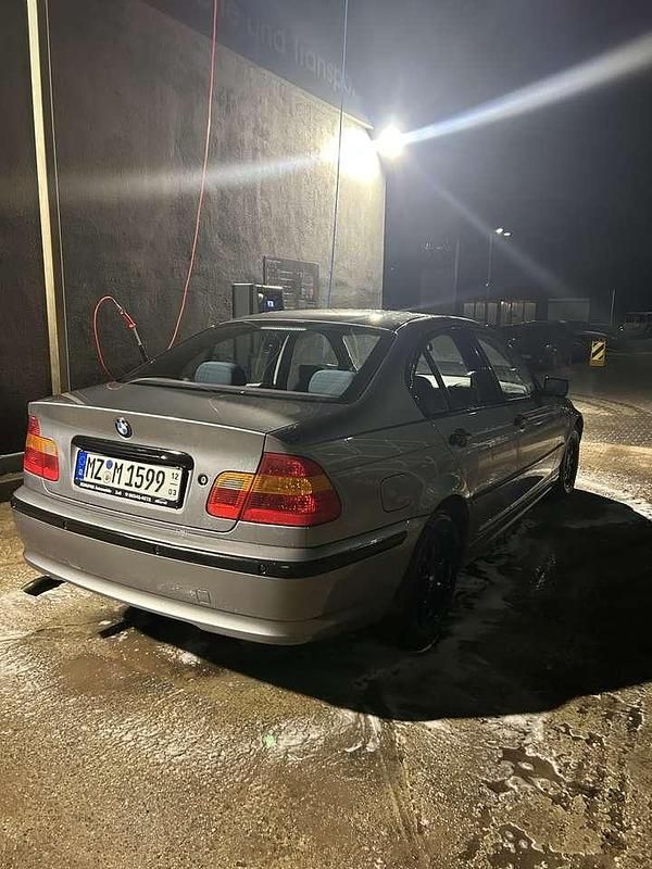 Gebraucht BMW 316 116 PS (85 kW) 2003 Limousine