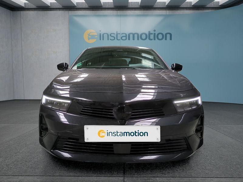 Gebraucht Opel Astra 131 PS (96 kW) 2025 Schwarz Limousine
