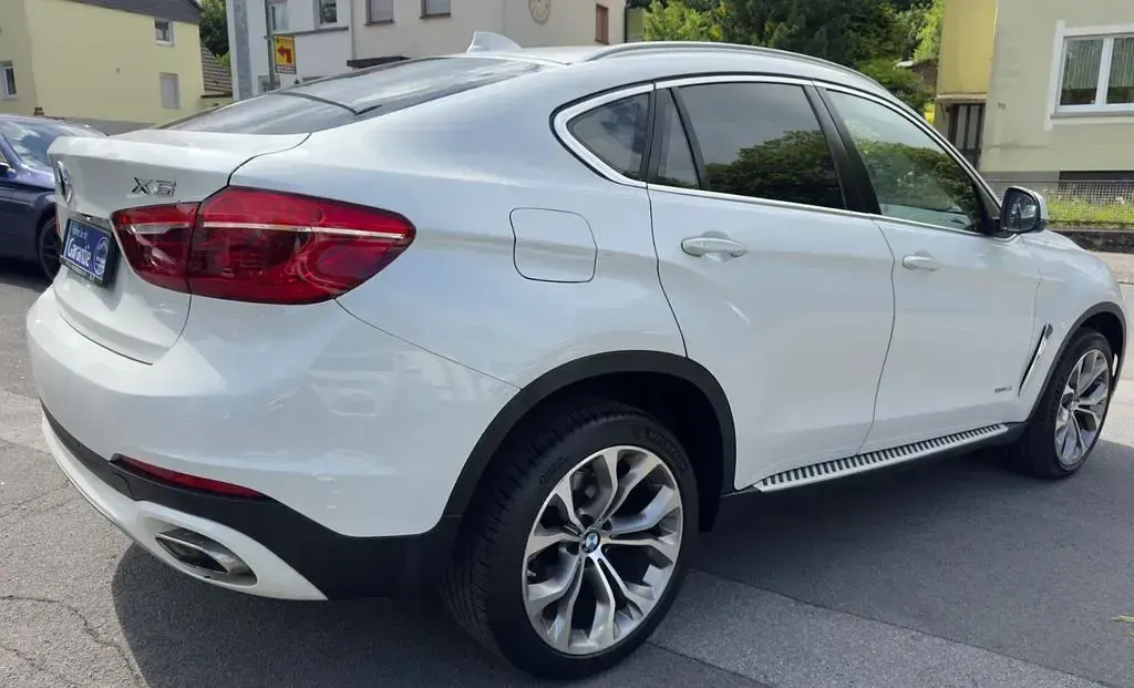 Gebraucht BMW X6 258 PS (189 kW) 2018 Weiß SUV