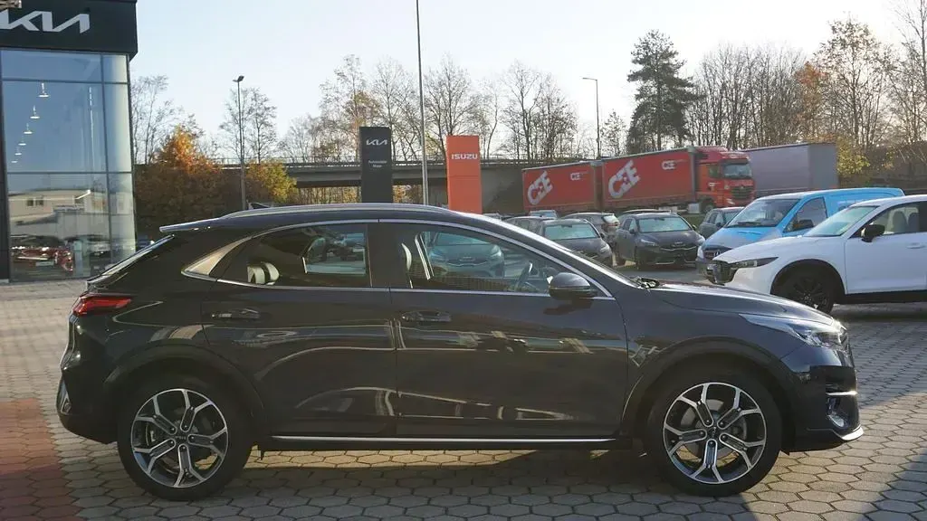 Gebraucht Kia XCeed Spirit 160 PS (117 kW) 2022 Grau SUV