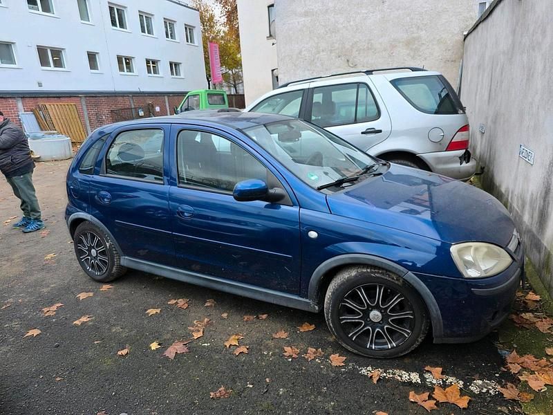 Blau Gebraucht 2005 Opel Corsa Limousine | 600 € (Guter Preis) - Bild 1/4