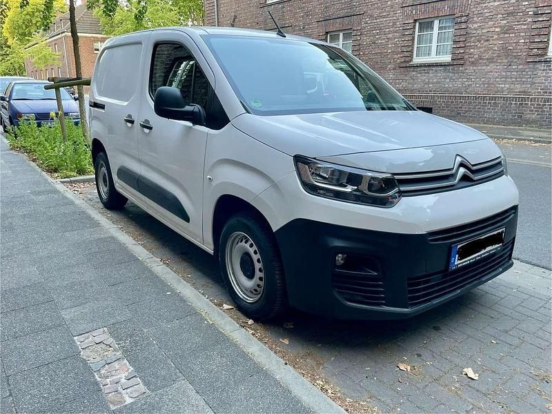 Weiß Gebraucht 2019 Citroën Berlingo Van / Kleinbus | 8.400 € (Superpreis) - Bild 1/4