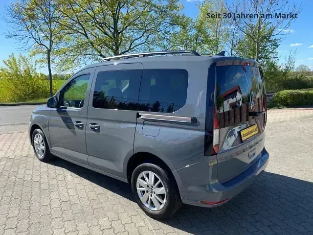 Gebraucht VW Caddy Life 116 PS (85 kW) 2025 Grau Van / Kleinbus
