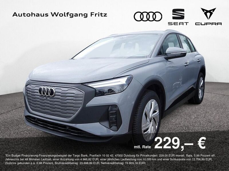 Grau Gebraucht 2022 Audi Q4 e-tron Basis SUV | 24.770 € (Guter Preis) - Bild 1/4