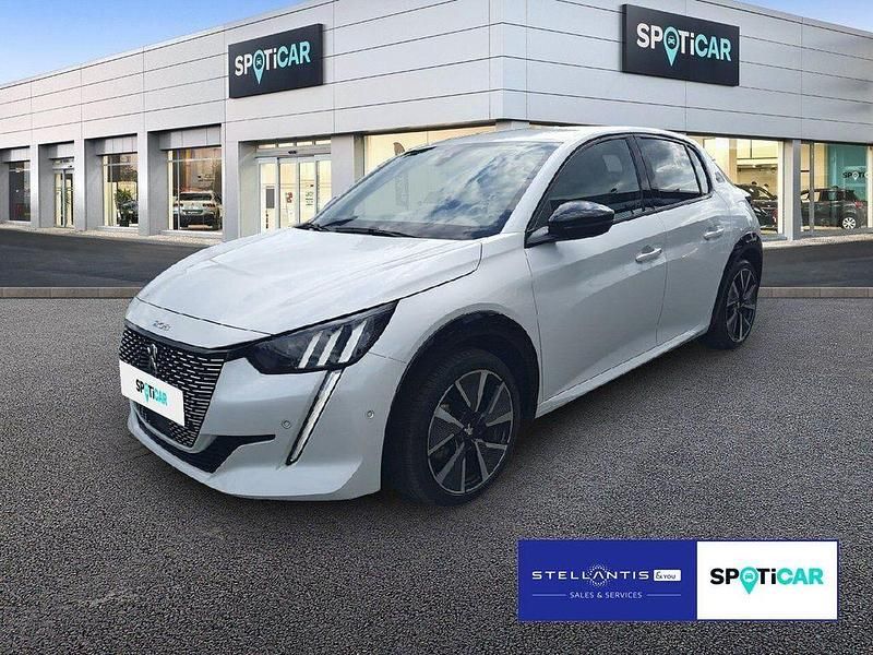 Weiß Gebraucht 2021 Peugeot e-208 GT Kleinwagen | 16.770 € (Guter Preis) - Bild 1/4