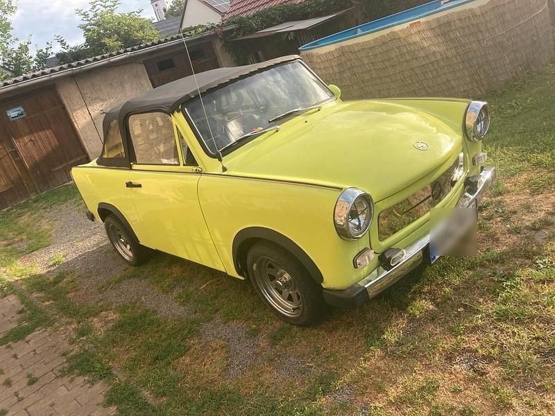 Grün Gebraucht 1989 Trabant 601 Cabrio | 8.490 € - Bild 1/4
