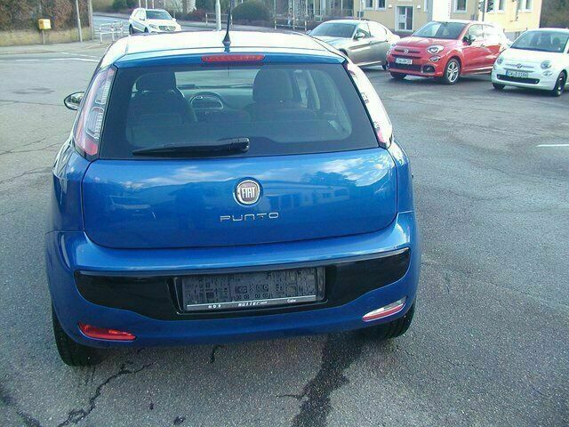 Gebraucht Fiat Punto Evo 77 PS (56 kW) 2011 Blau Kleinwagen