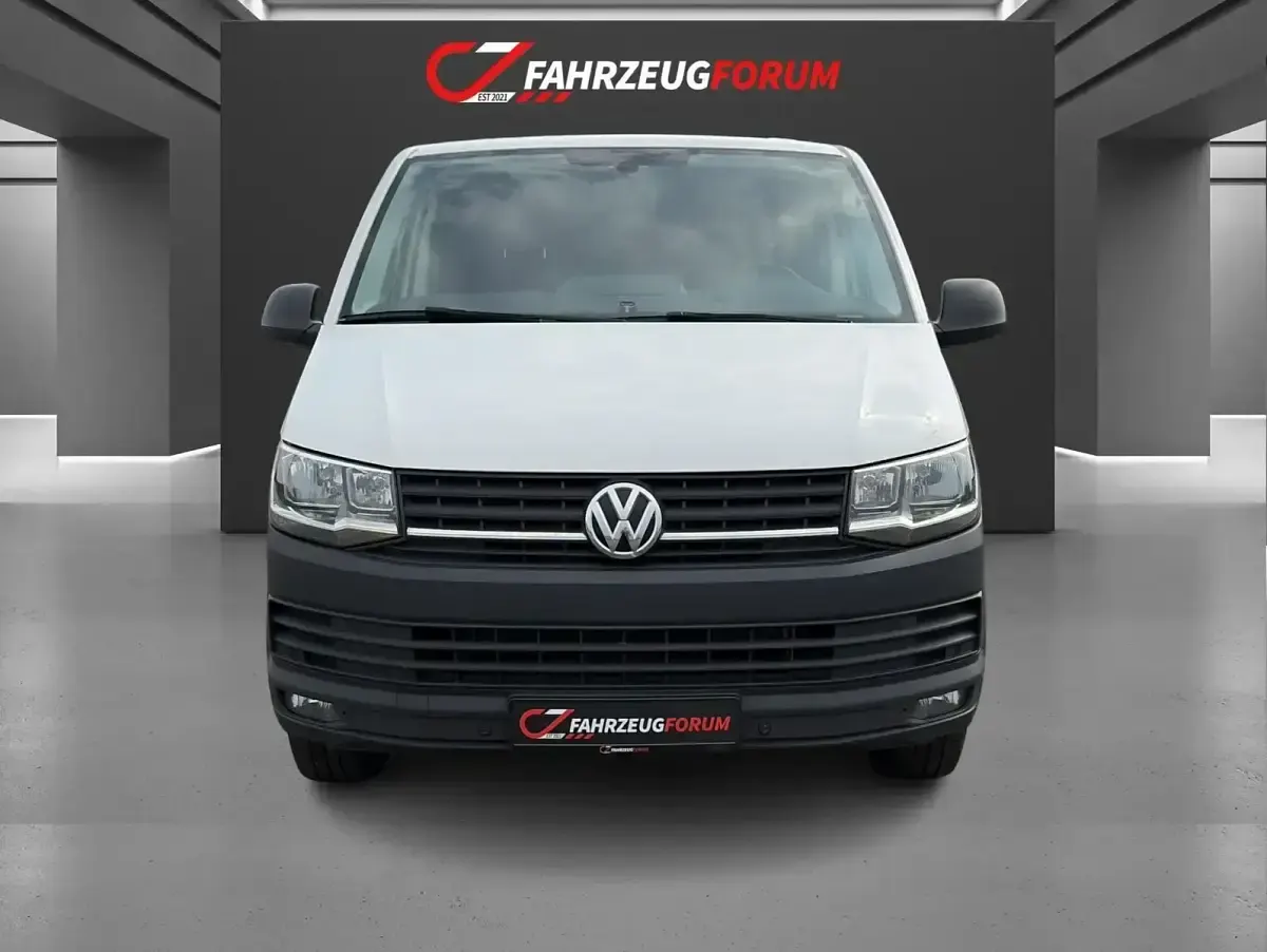 Używany VW Transporter 150 KM (110 kW) 2019 Biały Van