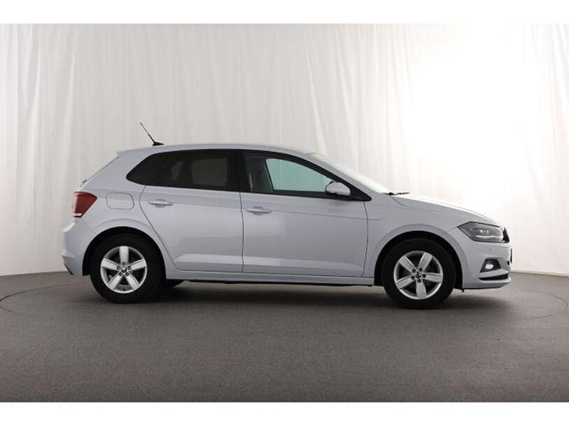 Gebraucht VW Polo Comfortline 95 PS (69 kW) 2018 Weiss Kleinwagen