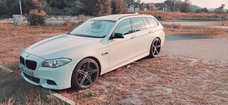 Weiß Gebraucht 2013 BMW M550 Performance Limousine | 14.900 € (Superpreis) - Bild 1/4