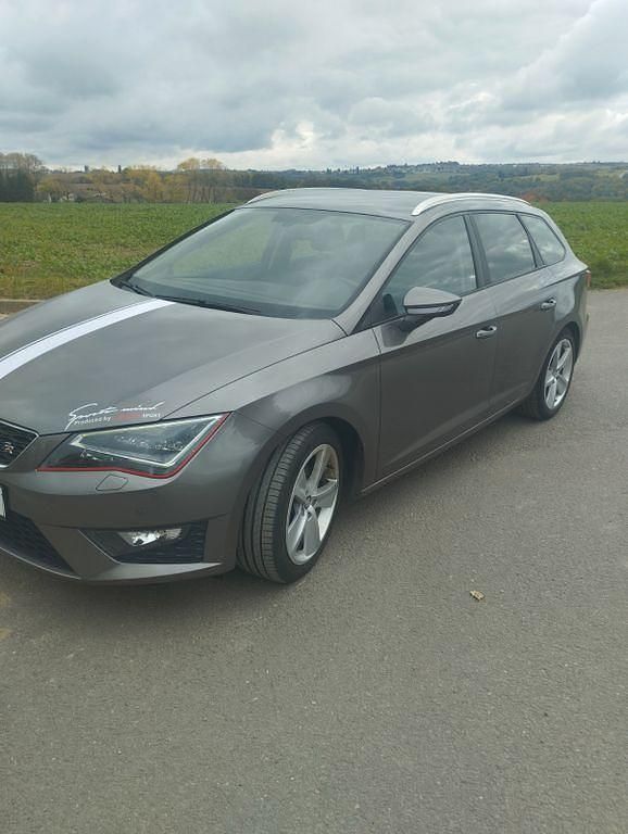 Grau Gebraucht 2013 Seat Leon ST FR Kombi | 8.600 € (Fairer Preis) - Bild 1/4