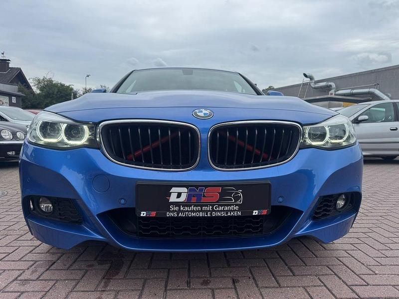 Gebraucht BMW 330 M Sport 252 PS (185 kW) 2018 Blau Limousine