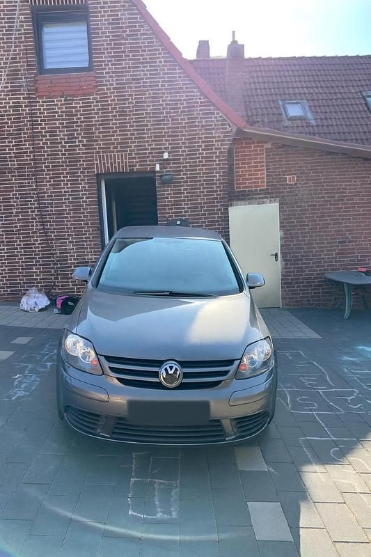 Grau Gebraucht 2006 VW Golf Plus Cross Van / Kleinbus | 2.600 € (Superpreis) - Bild 1/4