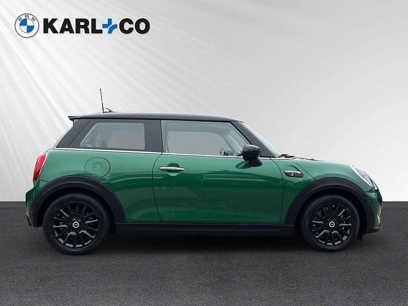 Gebraucht Mini Cooper SE 135 kW (184 PS) 2021 Gruen Kleinwagen