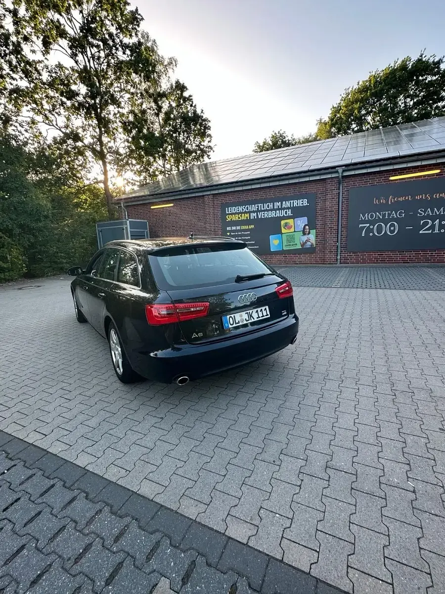 Gebraucht Audi A6 218 PS (160 kW) 2013 Blau Kombi