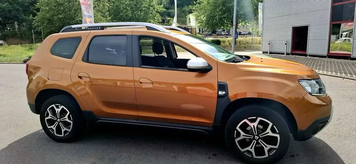 Gebraucht Dacia Duster Prestige 114 PS (83 kW) 2018 Gold SUV