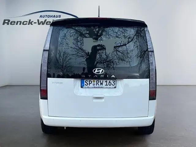 Gebraucht Hyundai Staria Trend 224 PS (164 kW) 2024 Weiß Van / Kleinbus