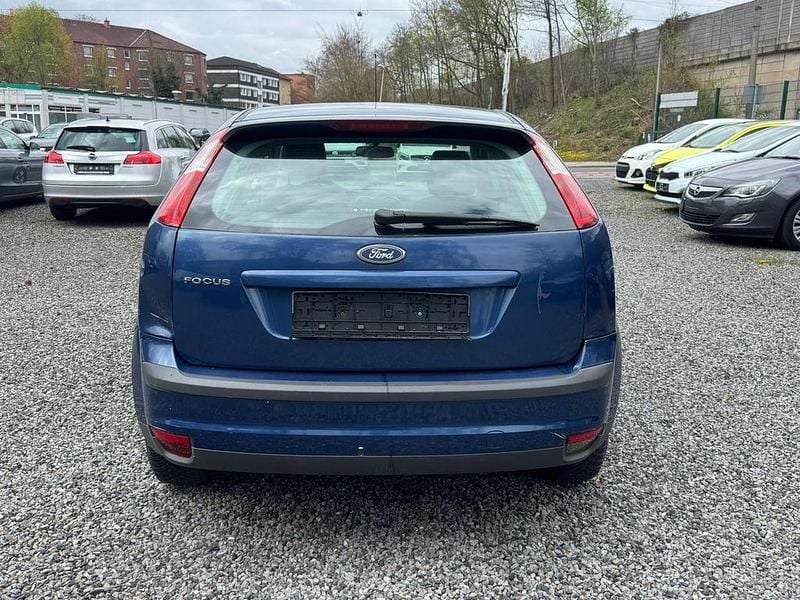 Gebraucht Ford Focus Trend 101 PS (74 kW) 2006 Blau Limousine