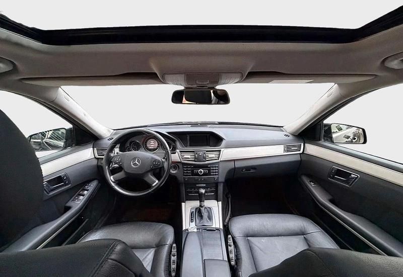 Gebraucht Mercedes E220 170 PS (125 kW) 2011 Schwarz Kombi