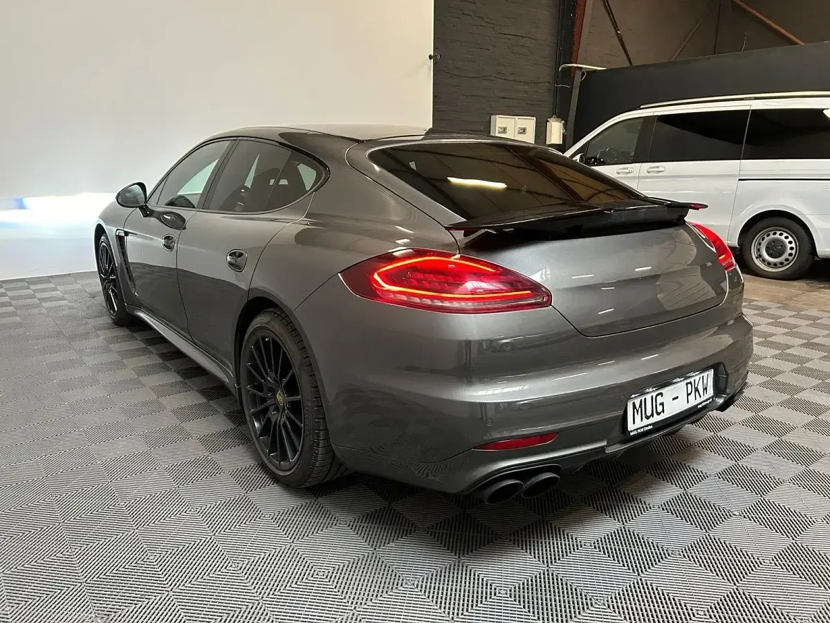 Gebraucht Porsche Panamera GTS Chrono 441 PS (324 kW) 2015 Grau Kleinwagen