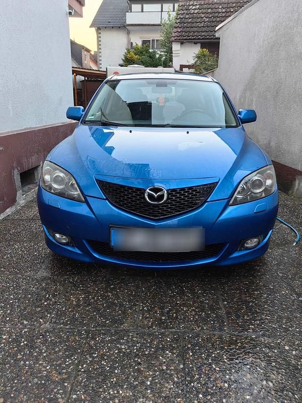 Blau Gebraucht 2004 Mazda 3 Kombi | 1.650 € (Guter Preis) - Bild 1/4