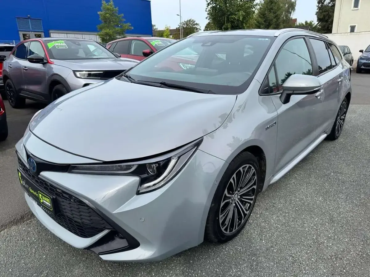 Gebraucht Toyota Corolla Club 184 PS (135 kW) 2019 Grau Kombi