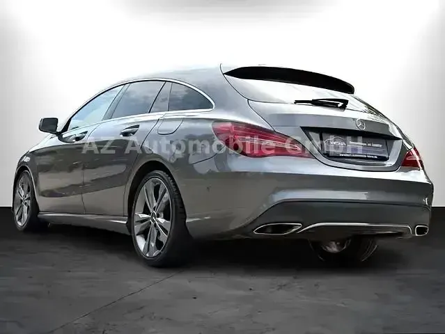 Gebraucht Mercedes CLA200 Shooting Brake 136 PS (100 kW) 2016 Andere Kombi
