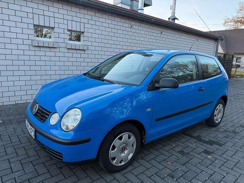 Blau Gebraucht 2002 VW Polo Kleinwagen | 2.800 € - Bild 1/4