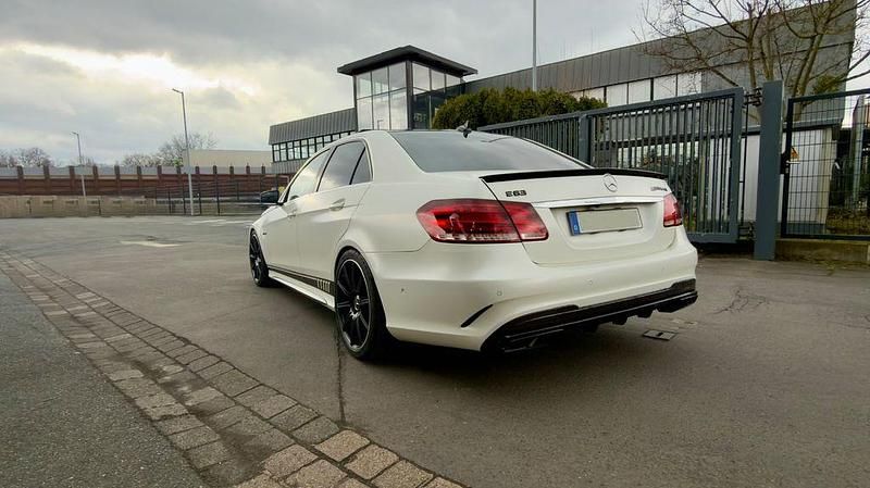 Gebraucht Mercedes E63 AMG AMG 585 PS (430 kW) 2014 Weiß Limousine