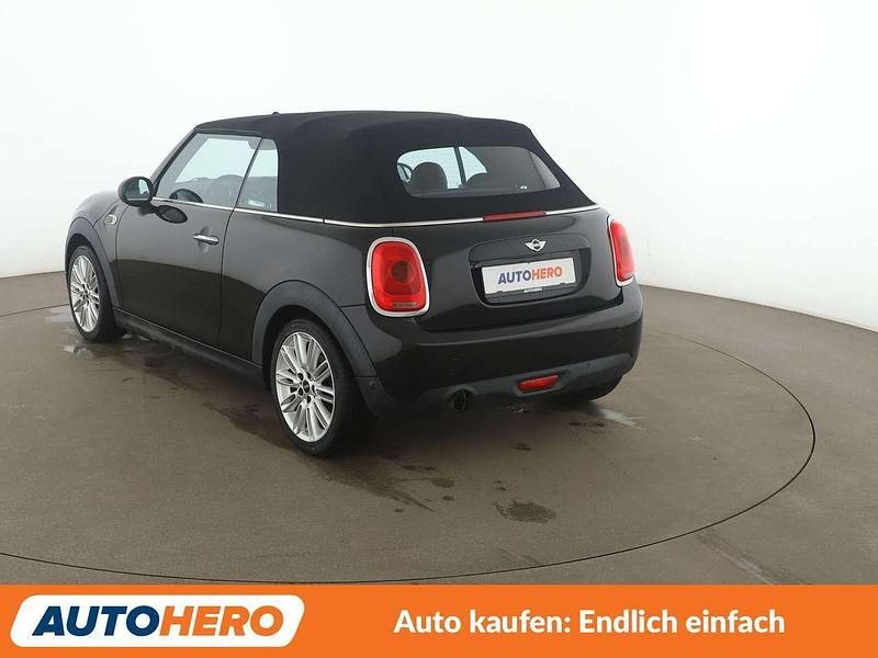 Gebraucht Mini One Cabriolet 102 PS (75 kW) 2016 Midnight black Cabrio