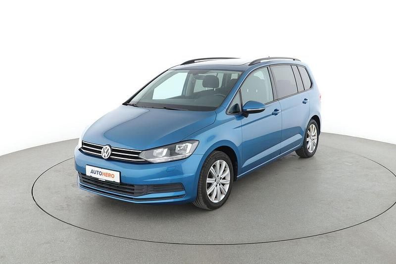 Blau Gebraucht 2016 VW Touran Comfortline Van / Kleinbus | 19.250 € (Etwas zu teuer) - Bild 1/3
