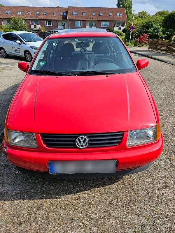 Rot Gebraucht 1997 VW Polo Basis Kleinwagen | 1.250 € (Fairer Preis) - Bild 1/4