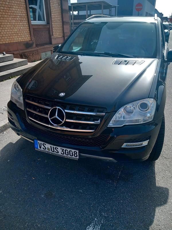 Gebraucht Mercedes ML300 231 PS (169 kW) 2011 SUV