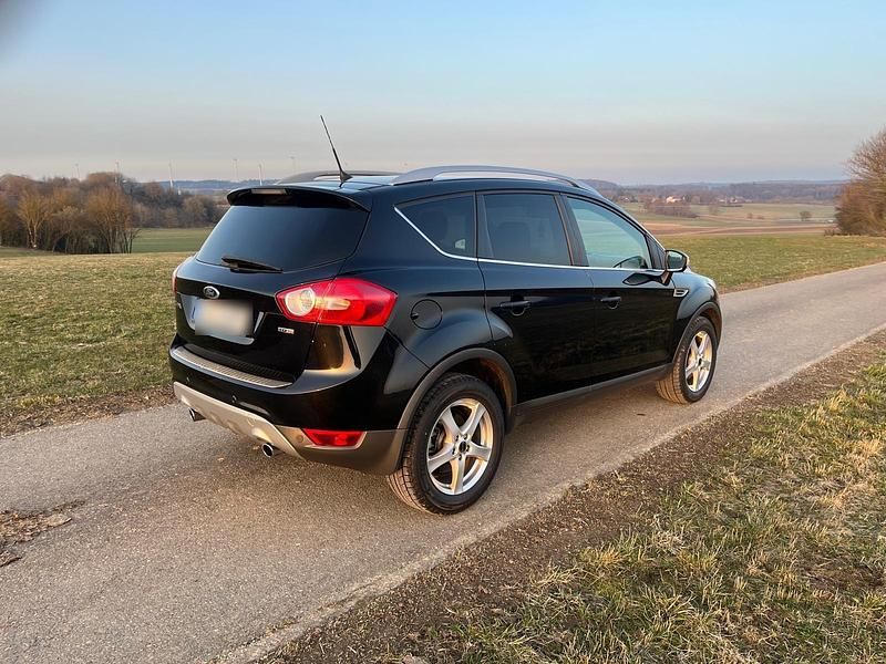 Gebraucht Ford Kuga Titanium 163 PS (119 kW) 2010 Schwarz SUV