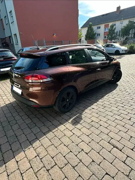 Gebraucht Renault Clio Dynamique 90 PS (66 kW) 2013 Braun Limousine