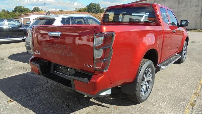 Neu Isuzu D-Max 163 PS (119 kW) 2025 Orange Pickup