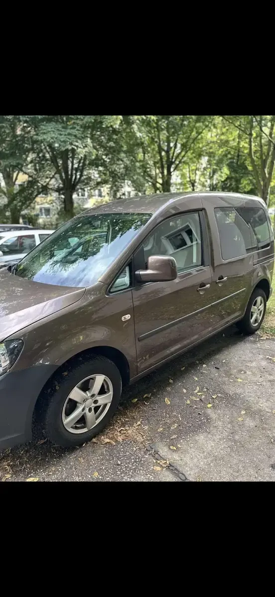 Gebraucht VW Caddy 104 PS (76 kW) 2011 Braun Van / Kleinbus