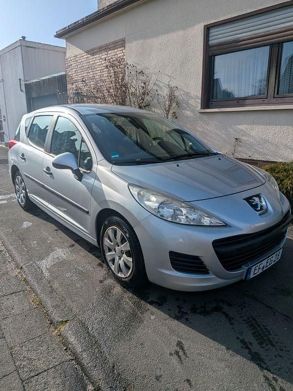 Gebraucht Peugeot 207 95 PS (69 kW) 2010 Grau Kombi