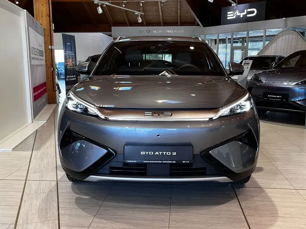 Nowe BYD Atto 3 330 kW (449 KM) 2026 Szary SUV
